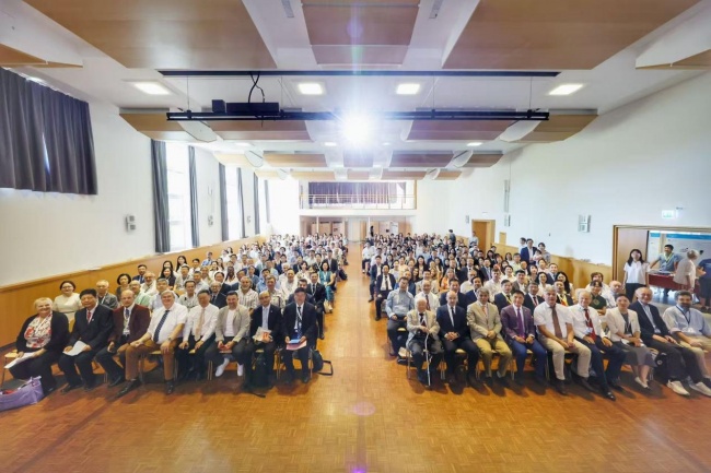 登国际学术舞台 传中医创新之声&mdash;&mdash;王俊强院长受邀瑞士国际针灸学术研讨会