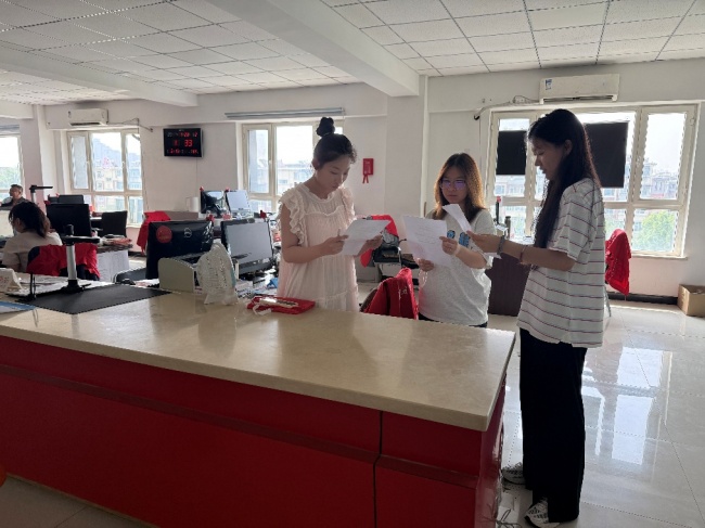 躬行敬老善举，共建文明乡韵——大连医科大学中山学院邻里暖心基层服务小队开展“三下乡”社会实践﻿﻿