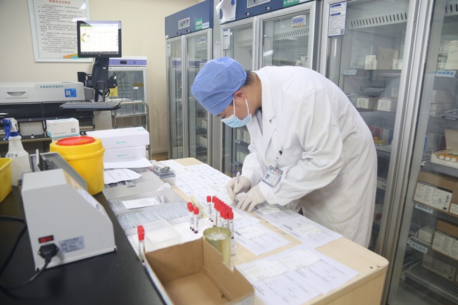 北京精诚博爱医院：验血验尿查什么？带你走进检验科，看懂那些检查单