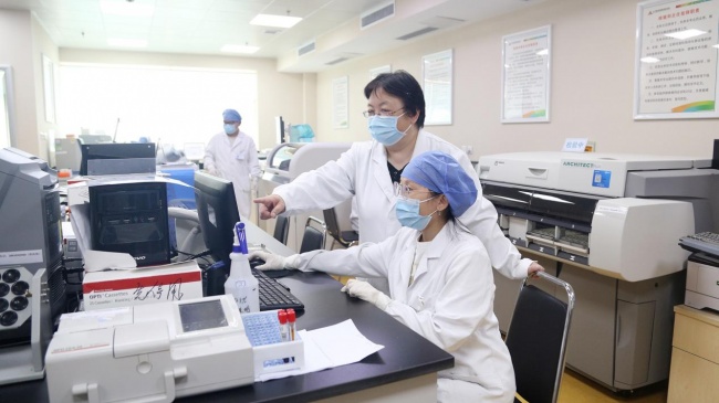 北京精诚博爱医院：验血验尿查什么？带你走进检验科，看懂那些检查单