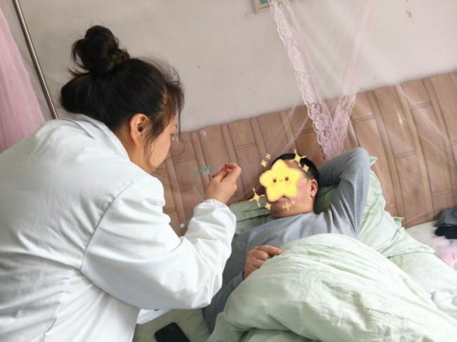 “多对一”组团帮扶模式下的独居老人救助实践