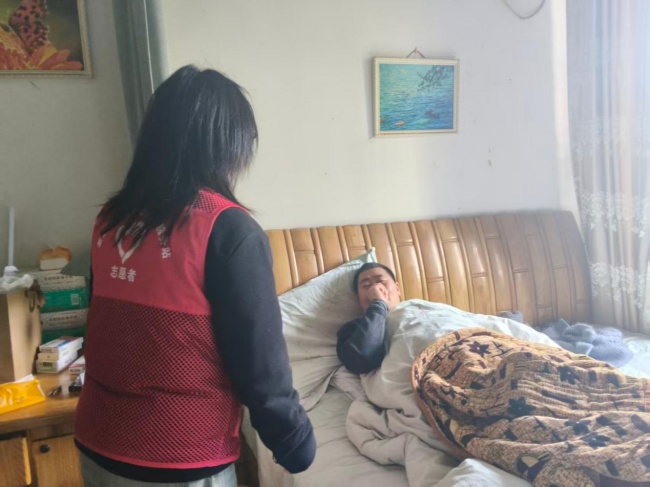 “多对一”组团帮扶模式下的独居老人救助实践