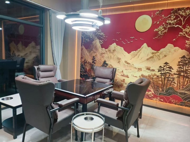 棋牌室除烟净味方案：季洁电子空气净化灯解析