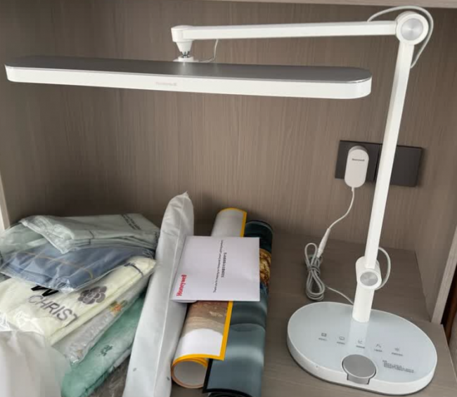 儿童护眼台灯哪个牌子好?2026儿童护眼台灯排行前十名分享,闭眼入