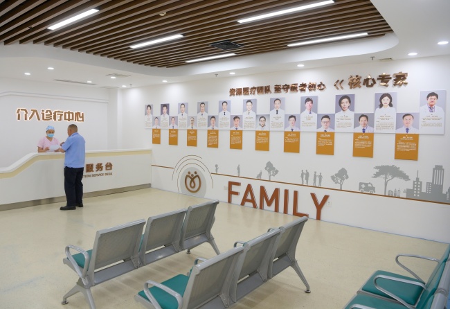 钟吾医院重症救治：多学科协同筑生命防线