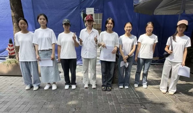 从校园到社区，西南石油大学“红心暖行”实