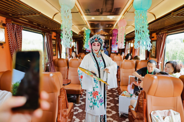 既能看演出又能参与互动的旅游项目有哪些？坐津旅时光号去塘沽，别只把火车当交通工具