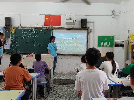 河海学子赴涡阳，手手相携助梦行第2张