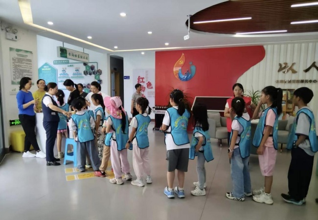 金融宣教进万家 消保护航暖民心——中国光大银行曲靖分行走进太和街道开展为民办实事宣教活动