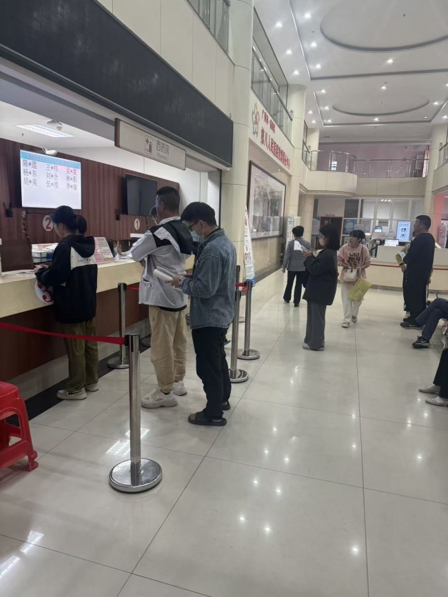 环保又便民！医院免费环保袋就位，【湖南九典医药有限公司】助力就医体验再升级第3张