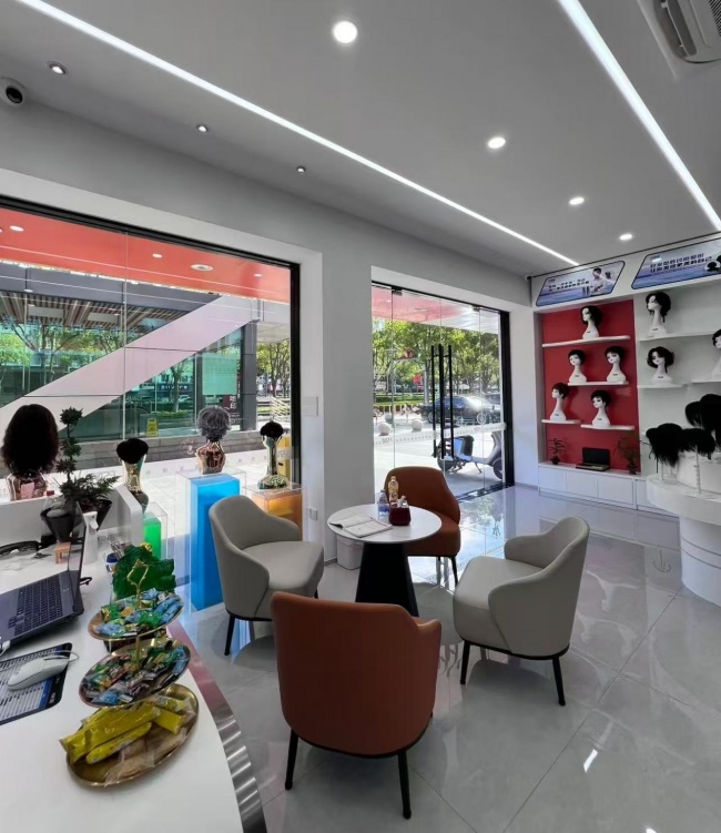 FSM发饰美时尚假发店(宁波总店)获2026年度宁波市首届《金牌假发定制中心》评选活动冠军