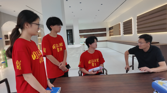 国际经贸学院：“职此青绿”团队苏五市走访新农人赋能乡村振兴