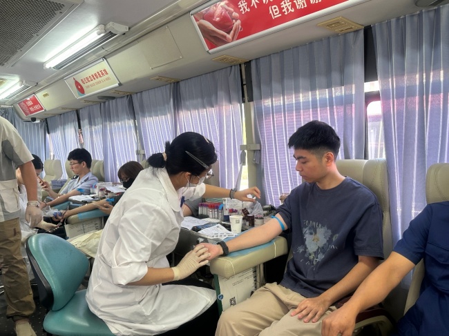浙江洞头：热血践初心 无偿献血汇暖流