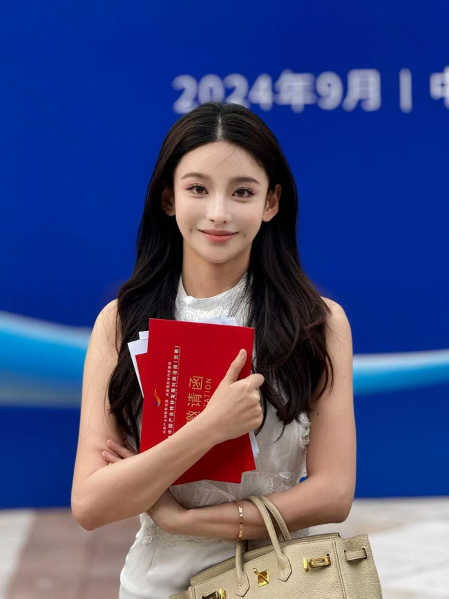 投研沉淀内核，视野拓宽边界，秦泽文的成长之路