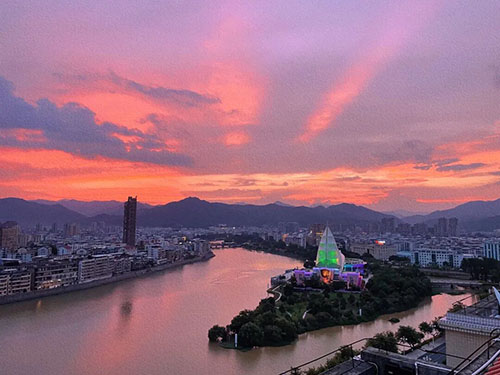 湖滨帝景院外配套：江滨公园与休闲场地实地测评