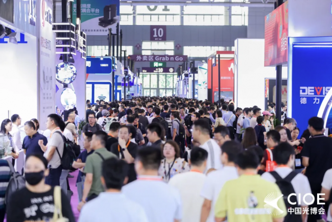 光博会热度高涨，拓斯达精准卡位AI算力赛道培育新增长极