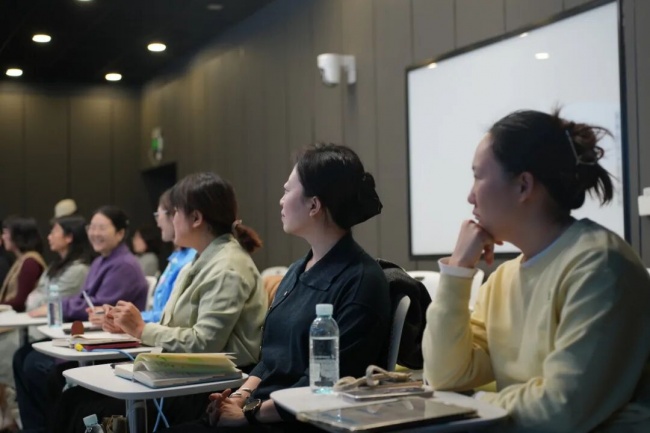 西安欧亚科创企业服务中心：1200家企业里，60家愿意坐下来