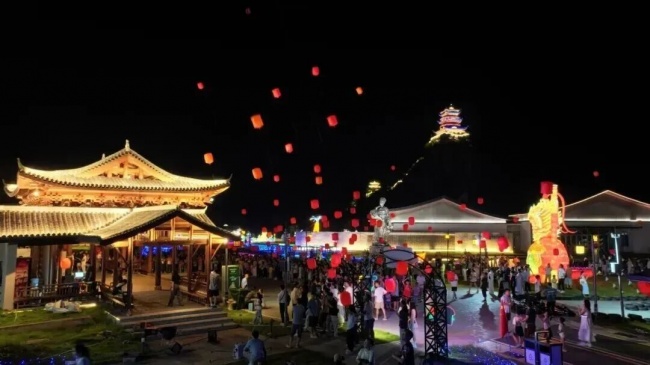 龙南双节“丹霞仙侠”山水游：南武当、安基山、阳明心谷三地活动上新
