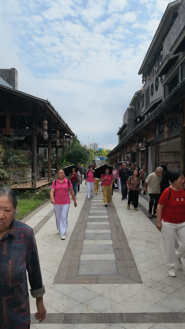 九佬十八匠重聚遵义汇川大院：传统手艺里的坚守与新生