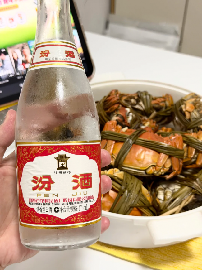 什么酒适合年轻人喝:年轻人从“喝得多”转向“喝得舒服”后,可以怎么选