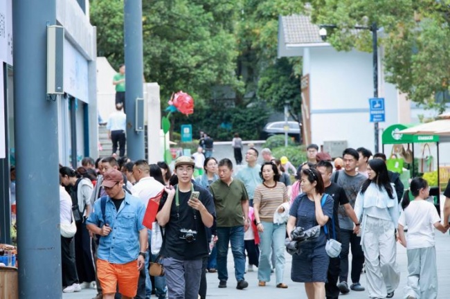 从“景区配套”到“城市功能”| 昕禾商业：千岛湖秀水街焕新，一场高质量发展的文旅应答