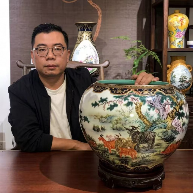 景德镇徐敏陶瓷艺术风采
