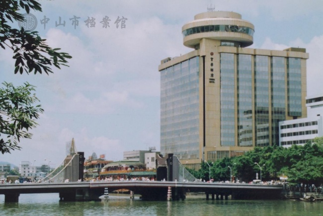 中山富华归来：岐江边，侨乡老地标再次亮灯