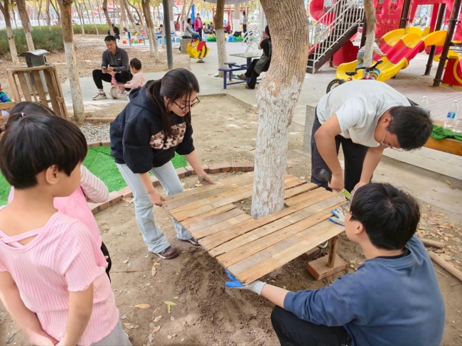 同心园是怎么建起来的：一群学生和一堆旧料