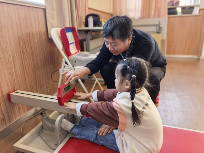 体质监测进校园 科学护航促成长  ——扬州市育才文昌园顺利开展国民体质监测工作