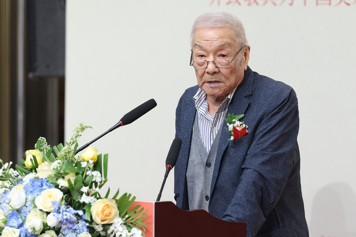 “百年黄胄：笔不离手——纪念黄胄先生诞辰一百周年大型回顾展”在炎黄艺术馆盛大开幕