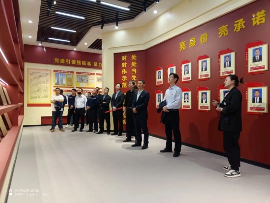 云图片