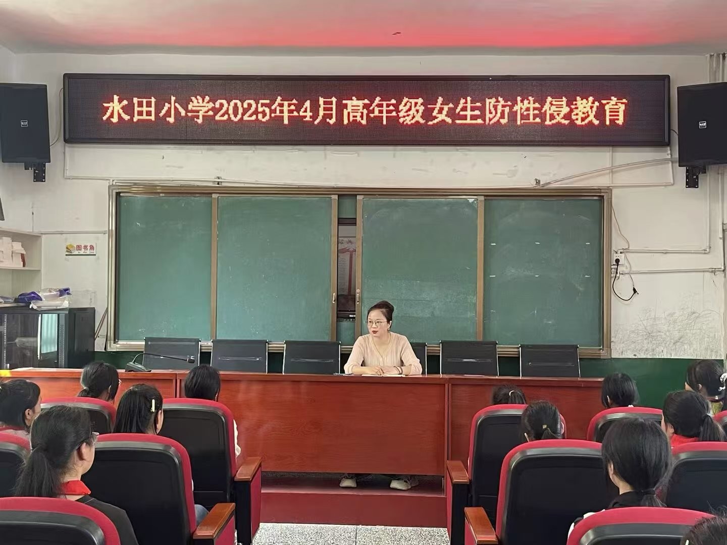 3b19bf79eedcea18b2c71ea06857397.jpg