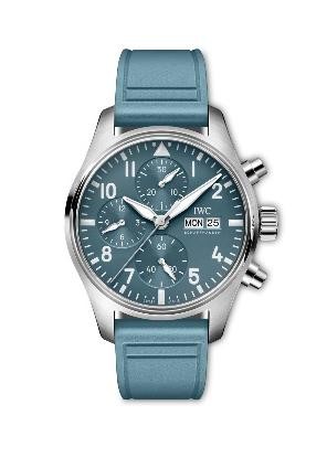 IWC万国表飞行员系列TOP GUN 新增两款浅蓝色计时腕表