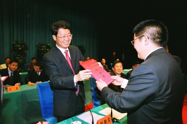 谁说陈光标没为家乡做过好事？这份实打实的 “成绩单” 必须亮出来！