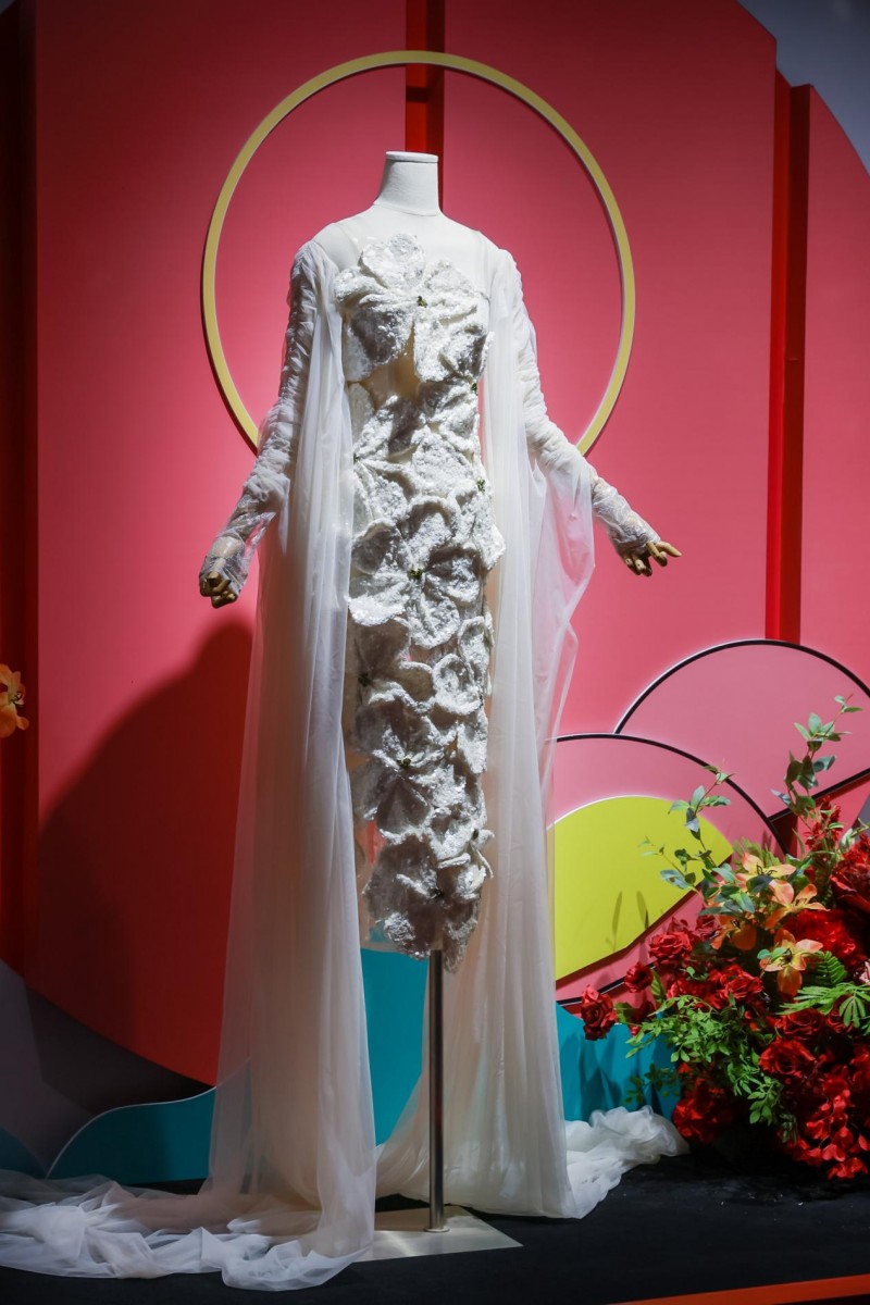 穿越千年对话时尚！2025首届中国国风时尚周在河南中牟艺秀小镇开幕