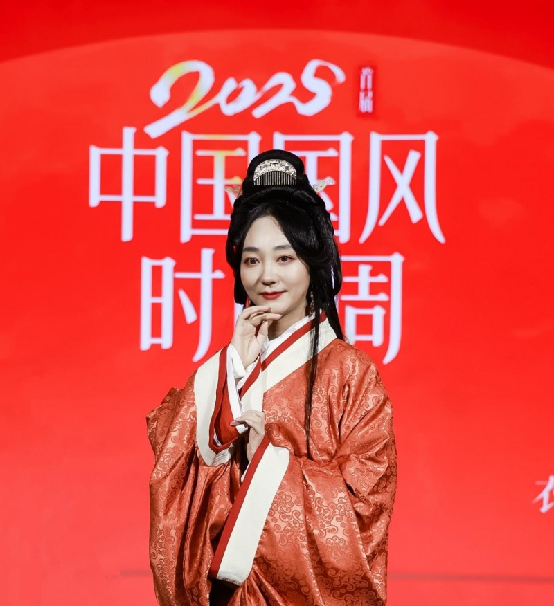 穿越千年对话时尚！2025首届中国国风时尚周在河南中牟艺秀小镇开幕
