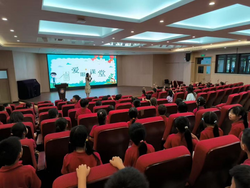 亿视康眼视中心珠海金湾中心爱眼课堂走进校园  助力青少年近视防控