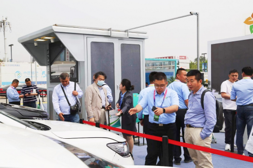 北京车展最大“黑马”——联合新能源引领行业变革，携手车企共赢换电新未来