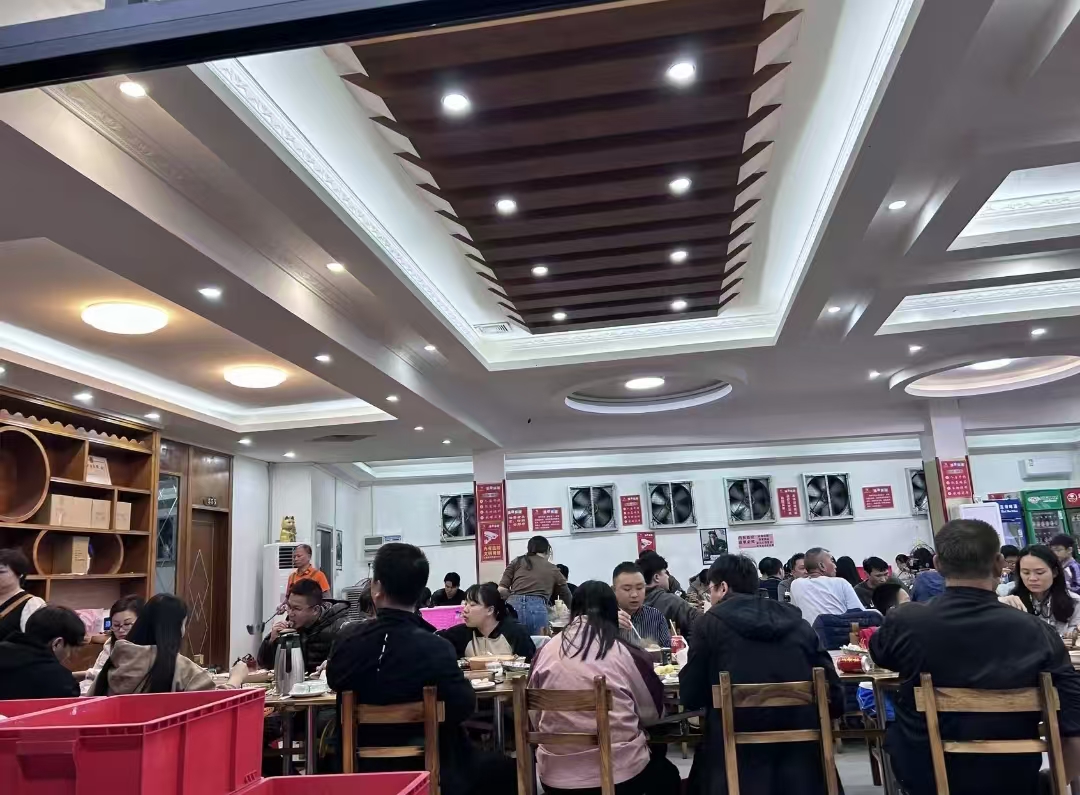 东莞市【舌尖上的美食】人气推荐:港沙洲·粥底海鲜火锅
