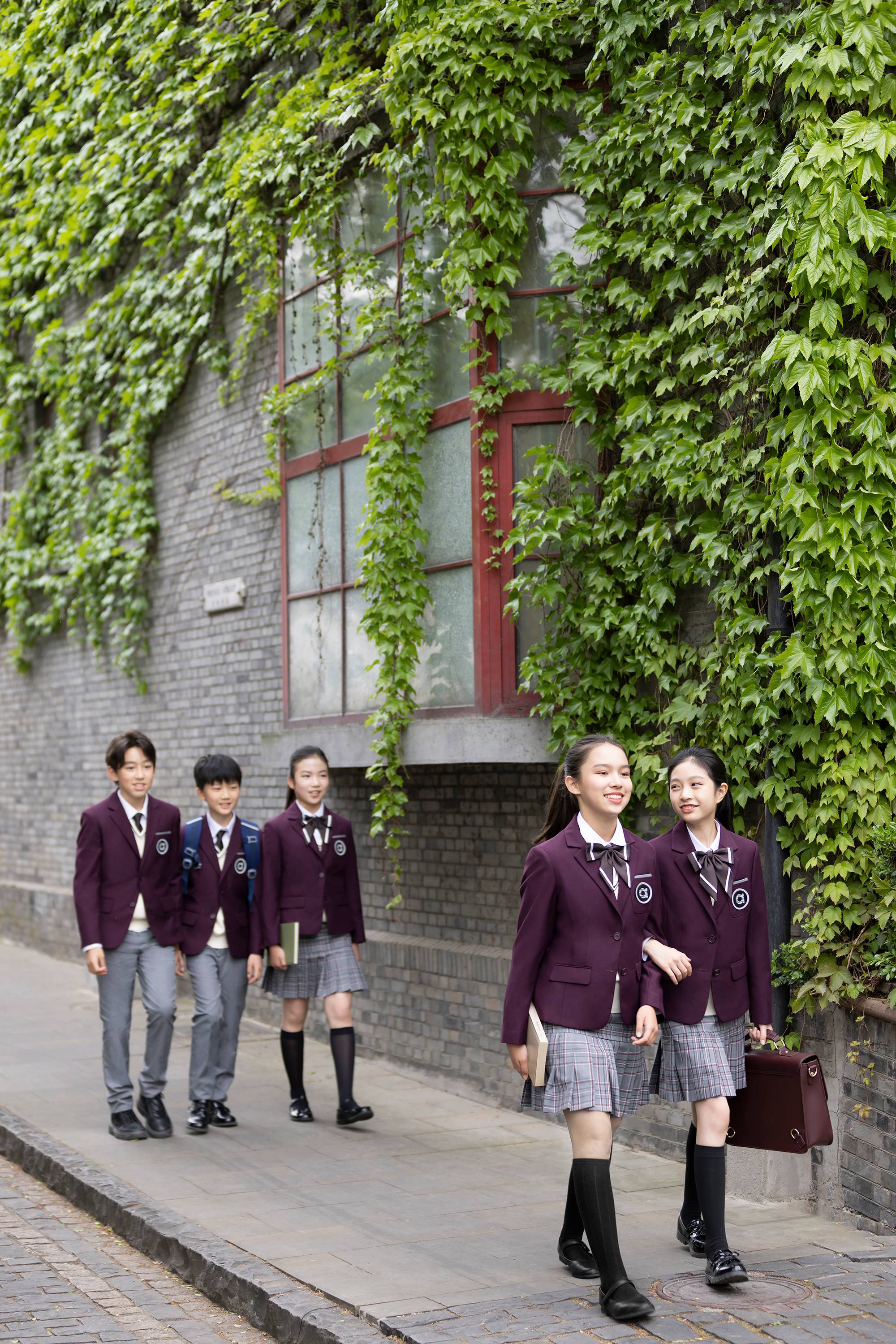 轻盈启航,定制春季校服助力成长(图3) 轻盈启航,定制春季校服助力成长(图3)