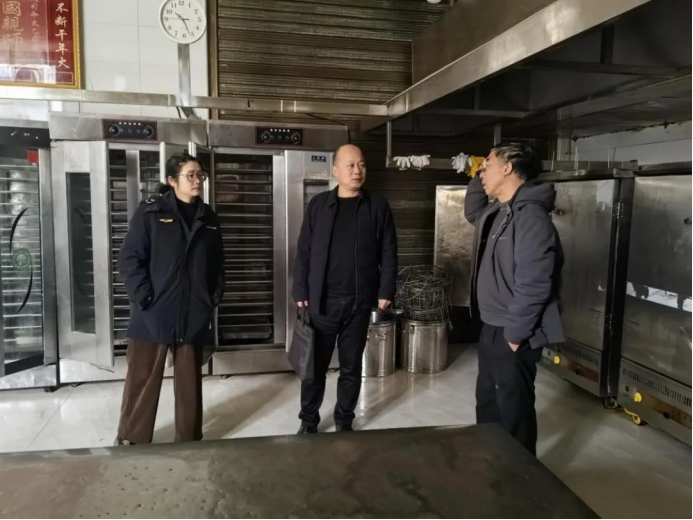 湖南张家界市市场监管局开展2025年春季校园食品安全专项检查