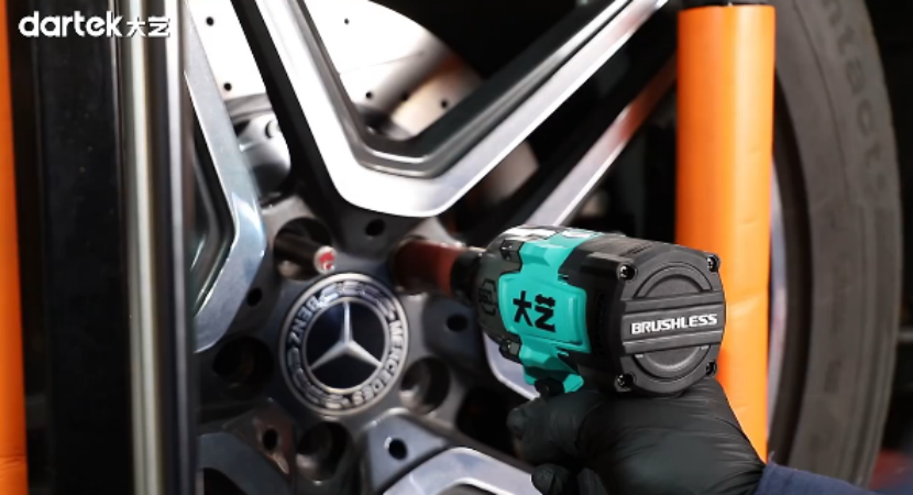 大艺科技A7-560 锂电无刷冲击扳手：动力工具新标杆