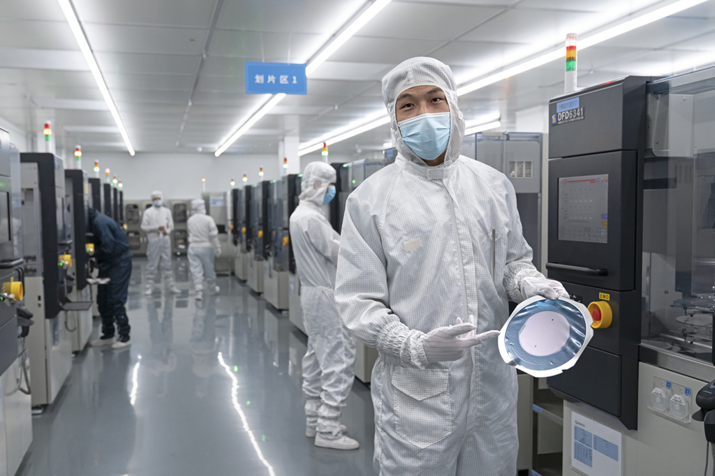 长晶科技推动国产革新，全链条技术突破自我