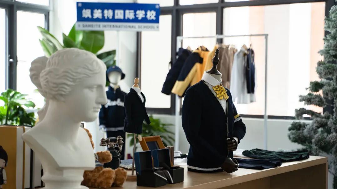 校服夏日焕新周期表：科学养护全攻略