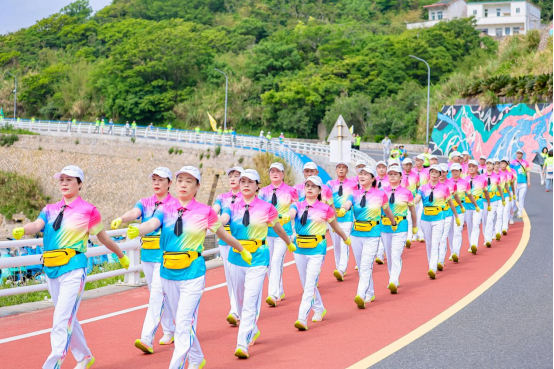 2025长三角万人徒步大会联赛嵊泗站暨舟山市社区村运动会健康跑