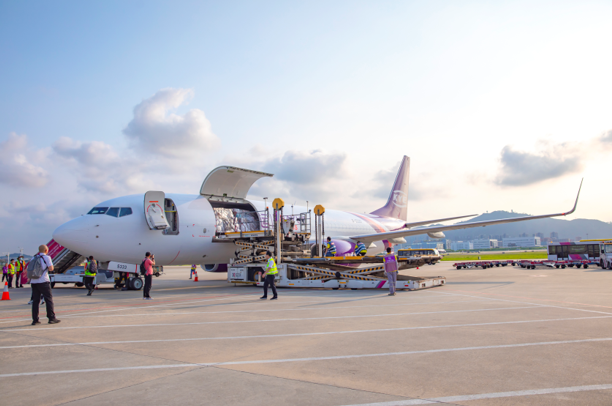 跨越速运“当天达”服务，重新定义物流服务标准