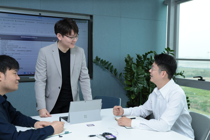 企业物流难题？跨越物流查询单号来救场！