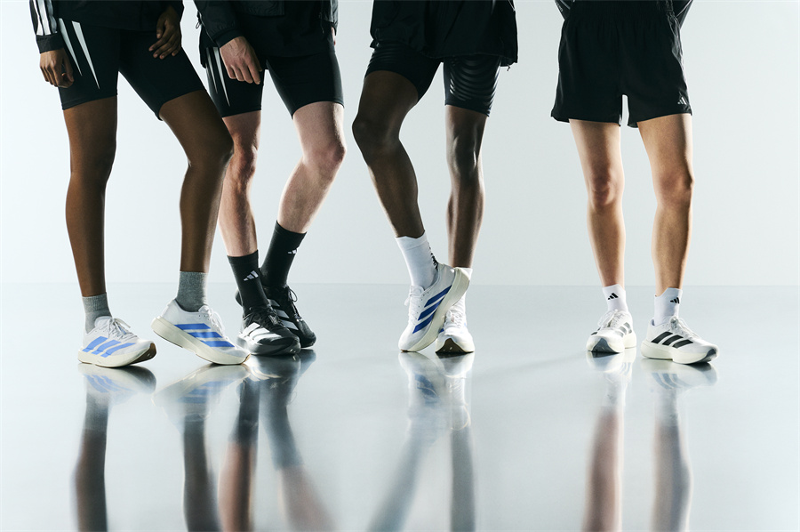 阿迪达斯ADIZERO EVO SL 全新配色疾速登场 掀起竞速美学浪潮