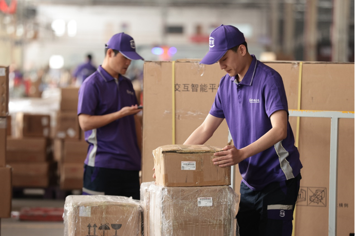 科技赋能物流变革，跨越速运开启智慧运输新篇