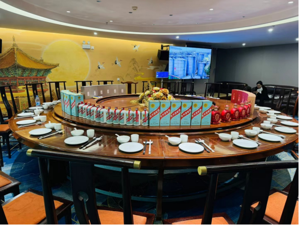 时光穿梭机，请认识十年的老友喝杯發歌酒